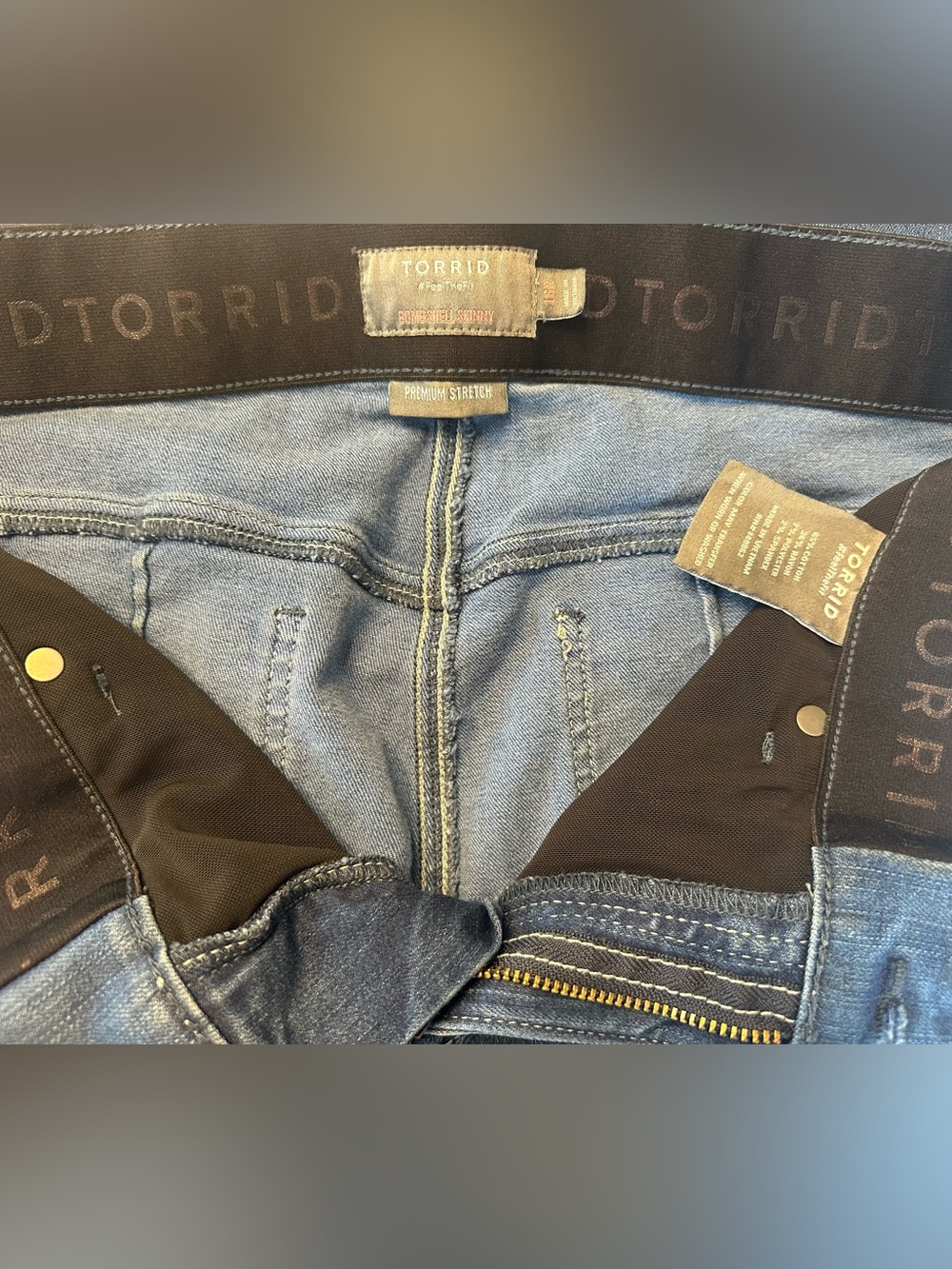 Torrid Premium Stretch Bombshell Skinny Jeans. Sz. 16R - Picture 7 of 12